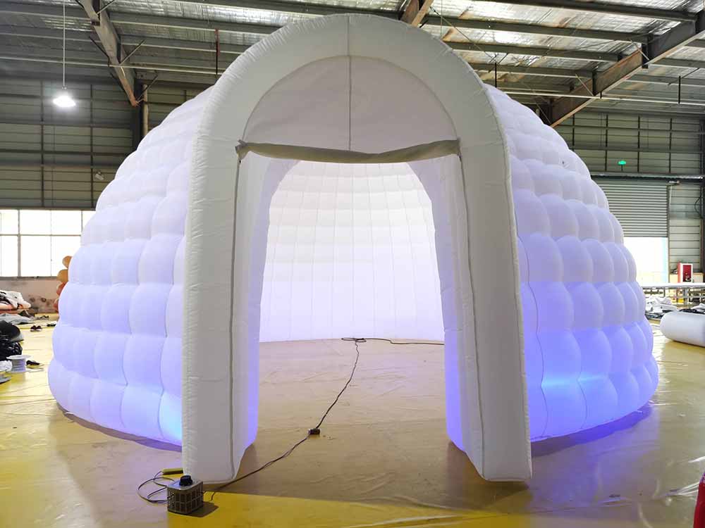 Inflatable Igloo With LEDs - Image 4