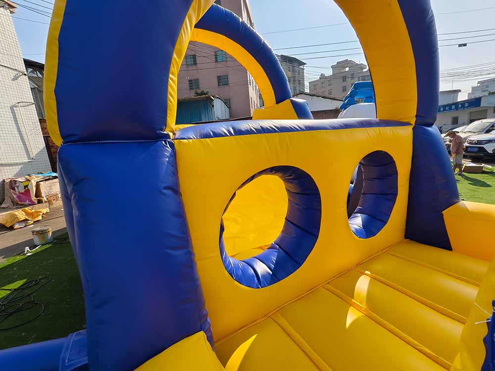 Interactive Challenge Inflatable Obstacle Course - Image 8