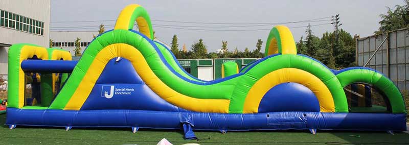 Radical Rush Inflatable Obstacle Course - Image 4