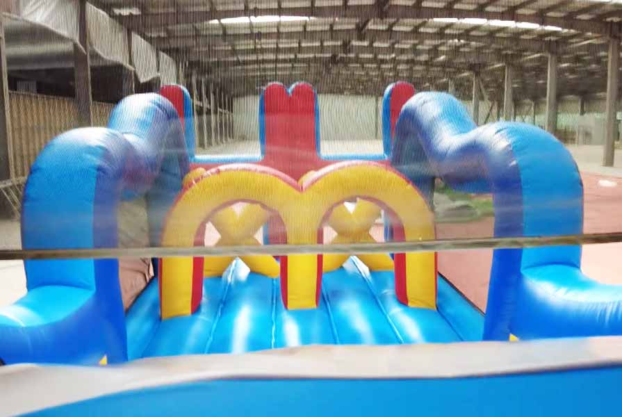 Xtreme Challenge Inflatable Obstacle Course - Image 5